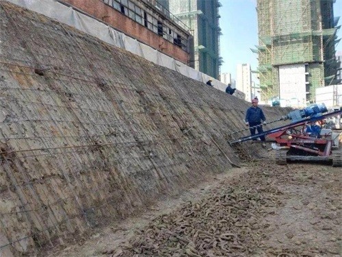 琼山建筑边坡支护
